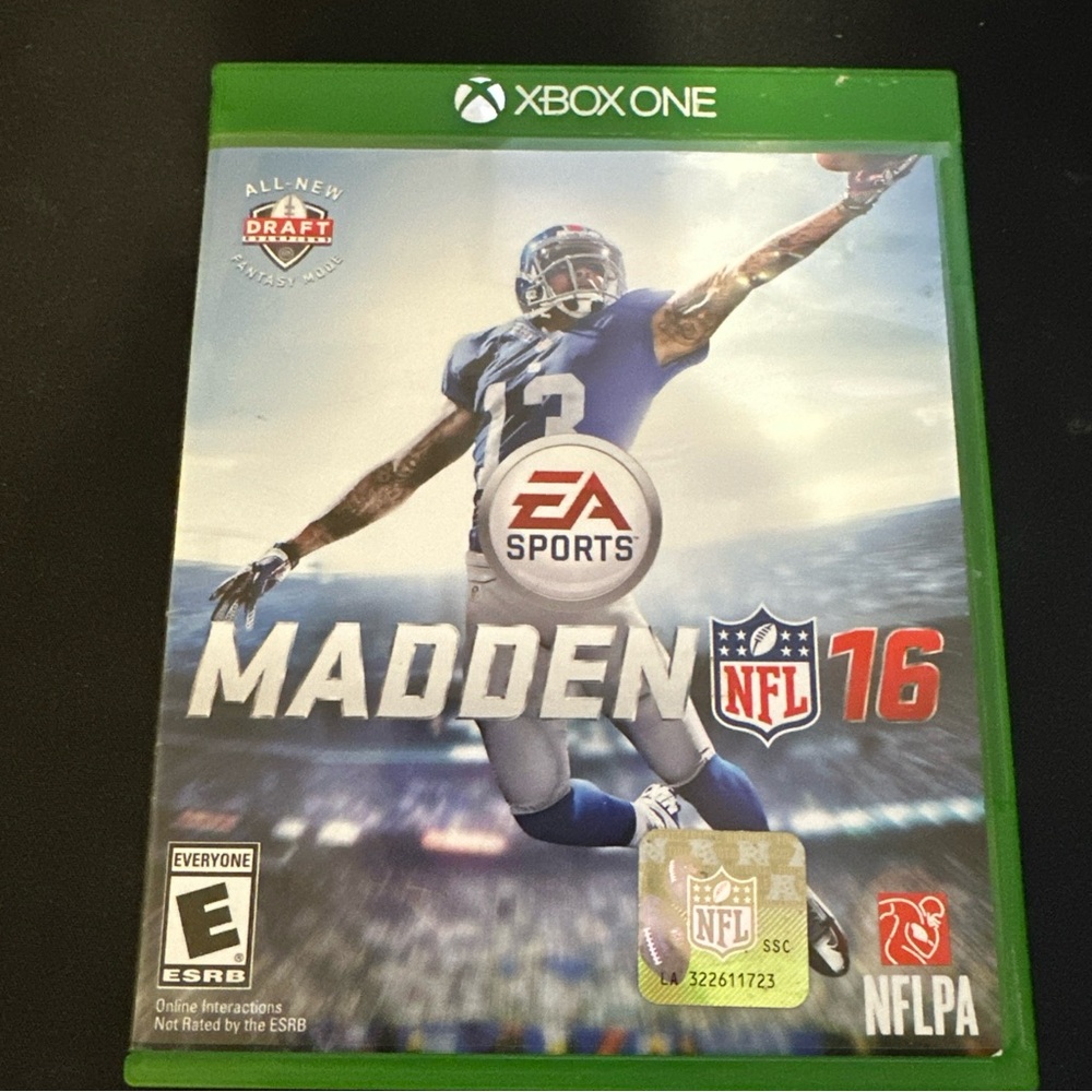 Madden NFL 16 Xbox One Game - Green Case